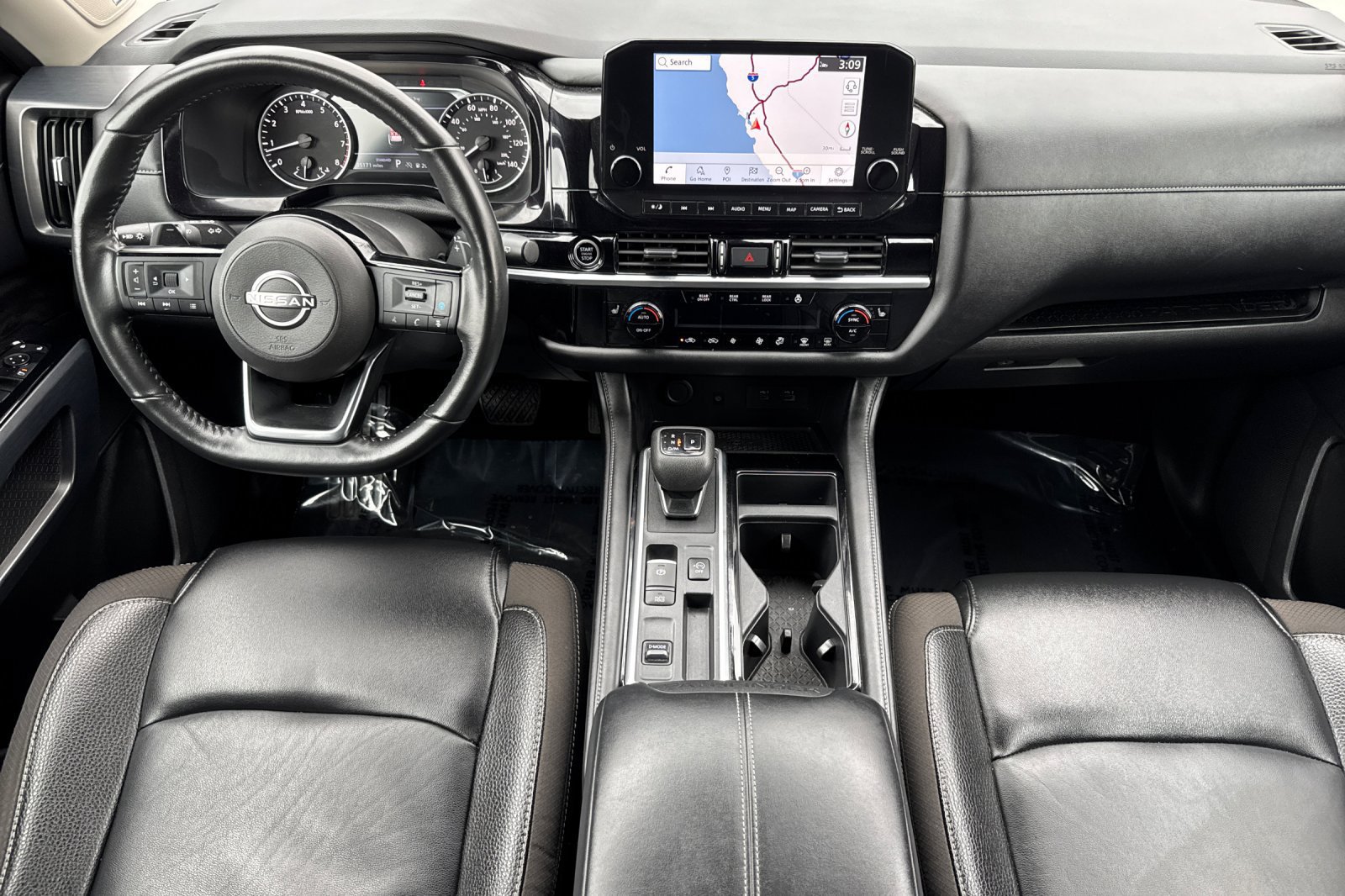 Certified 2023 Nissan Pathfinder SL w/ SL Premium Package FWD image 16