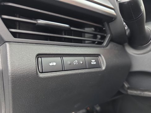 Used 2024 Nissan Altima 2.5 SV image 34