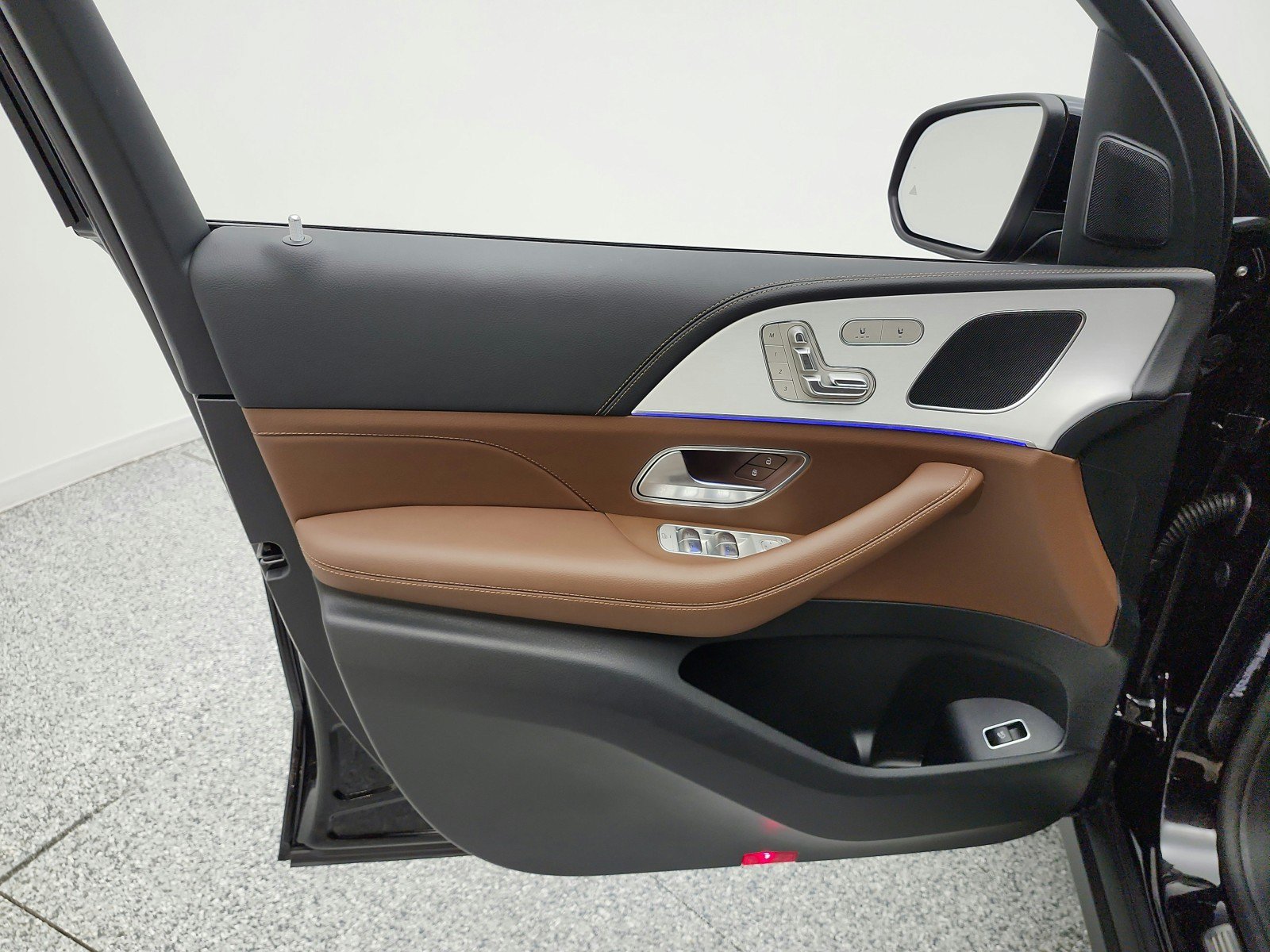 Certified 2025 Mercedes-Benz GLE 350 4MATIC image 14