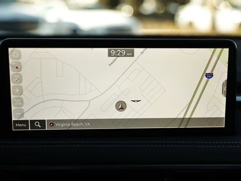 Used 2025 Genesis G70 2.5T image 35