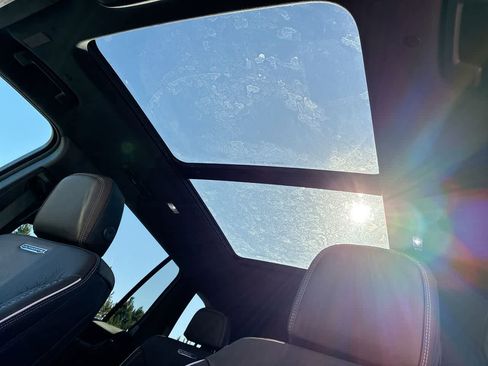 New 2026 GMC Acadia Denali Ultimate w/ LPO, Floor Liner Package image 19