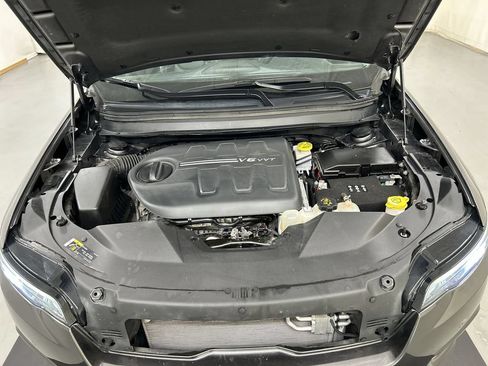 Used 2021 Jeep Cherokee Limited AWD/4WD image 24