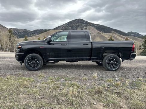 New 2026 RAM 2500 Big Horn AWD/4WD image 26