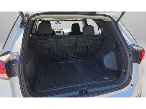 Used 2023 Chevrolet Equinox LT image 13