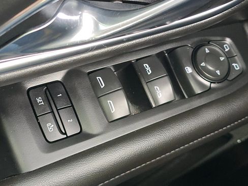 Used 2021 Chevrolet Tahoe LT image 16