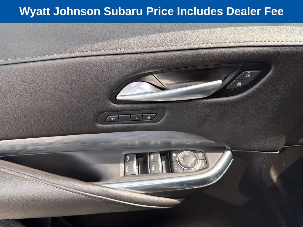 Used 2025 Cadillac XT4 Premium Luxury FWD image 22