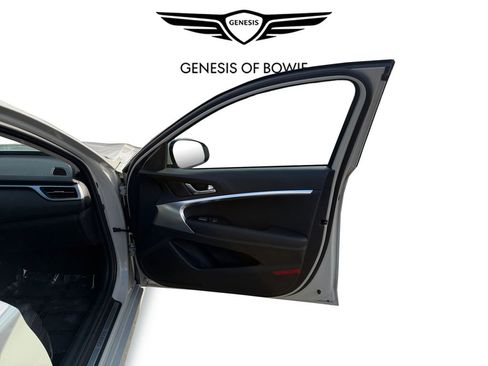 Used 2026 Genesis G70 2.5T image 17