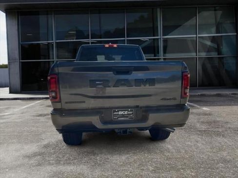 New 2026 RAM 2500 Big Horn AWD/4WD image 30