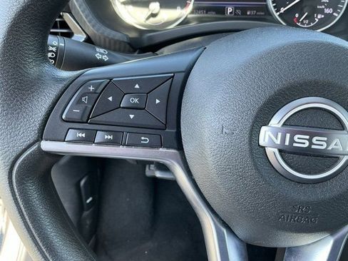 Used 2025 Nissan Sentra SV FWD image 25