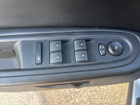 Used 2016 GMC Acadia SLE image 8