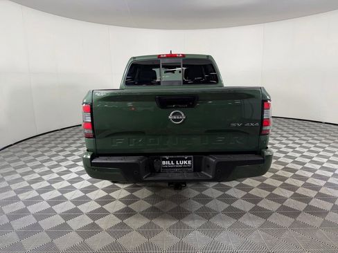 Used 2022 Nissan Frontier SV AWD/4WD image 8