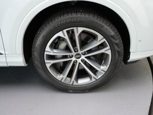 Used 2025 Audi Q7 2.0T Premium Plus AWD/4WD image 19