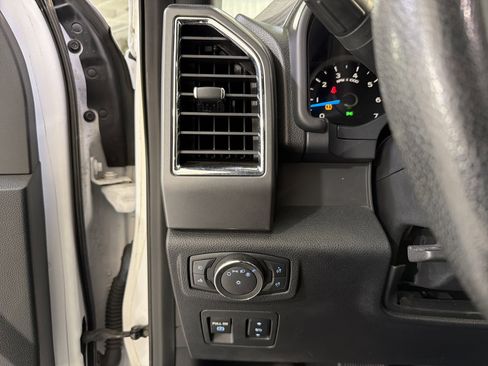 Used 2016 Ford F150 XLT w/ Equipment Group 302A Luxury image 20