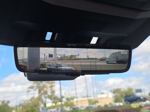 Used 2024 Subaru Ascent Touring image 31