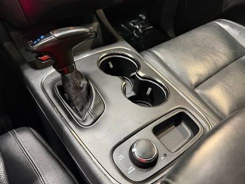 Used 2020 Dodge Durango R/T w/ Technology Group AWD/4WD image 28