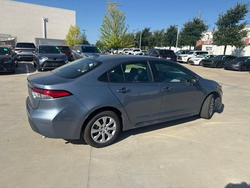 Used 2026 Toyota Corolla LE FWD image 3