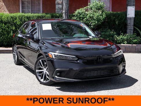 Used 2023 Honda Civic Touring image 2