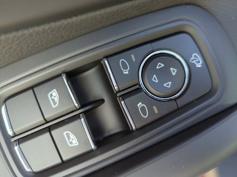 Used 2024 Porsche 718 Cayman S image 14