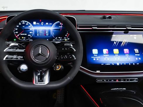 New 2026 Mercedes-Benz E 53 AMG e 4MATIC Sedan image 14
