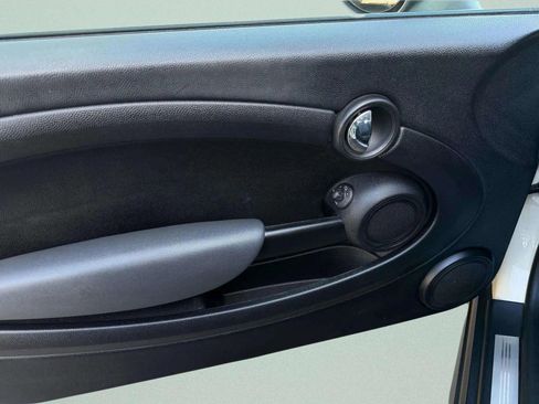 Used 2010 MINI Cooper Hardtop image 16