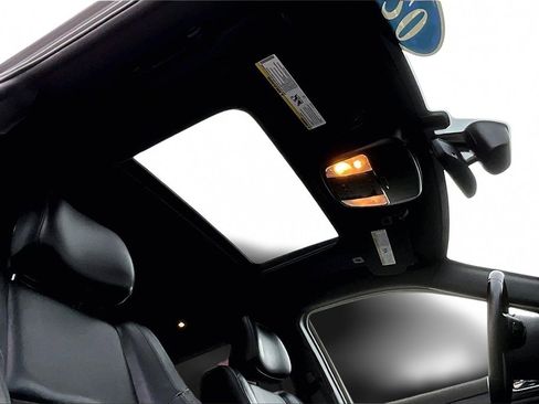 Used 2020 Jeep Grand Cherokee Altitude image 25