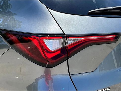 Used 2023 Acura MDX SH-AWD image 43