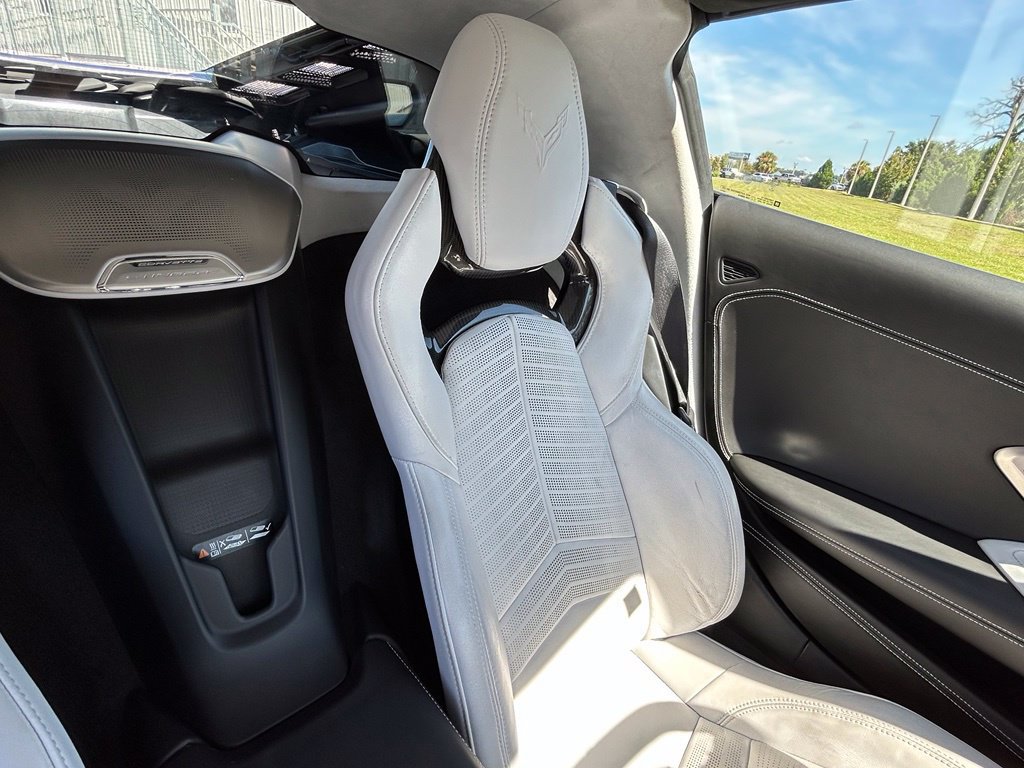 Used 2025 Chevrolet Corvette Stingray Premium Cpe w/ 3LT RWD image 14