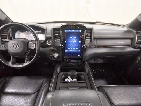 Used 2023 RAM 1500 Limited w/ Body Color Bumper Group image 3