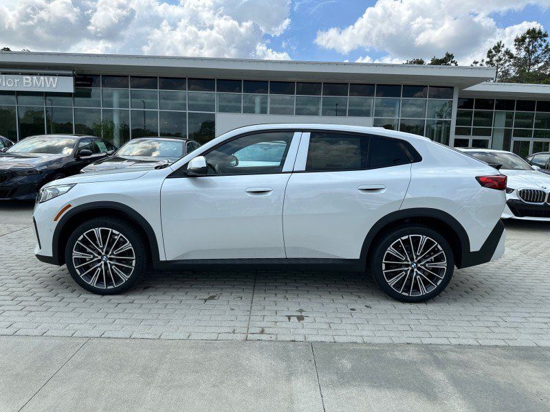 New 2026 BMW X2 xDrive28i w/ Technology Package AWD/4WD image 2