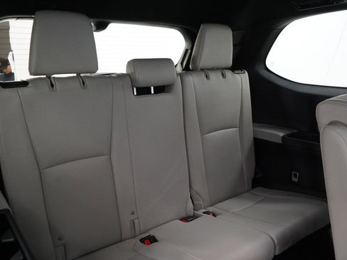 Used 2024 Toyota Grand Highlander AWD Hybrid image 16