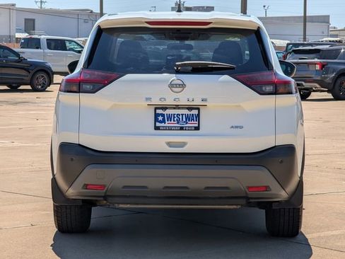 Used 2023 Nissan Rogue S AWD/4WD image 4