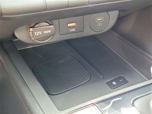 New 2025 Hyundai Elantra SEL image 12