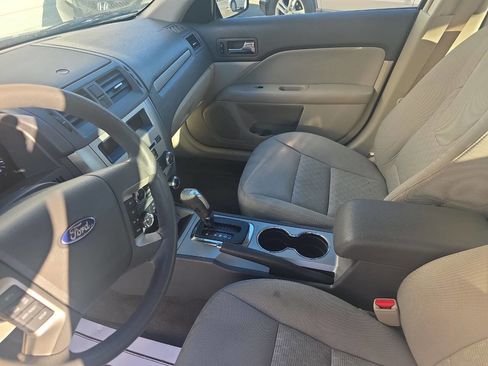 Used 2010 Ford Fusion SE image 8