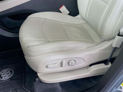 Used 2021 Buick Enclave Essence w/ Sound and Sites Package image 24