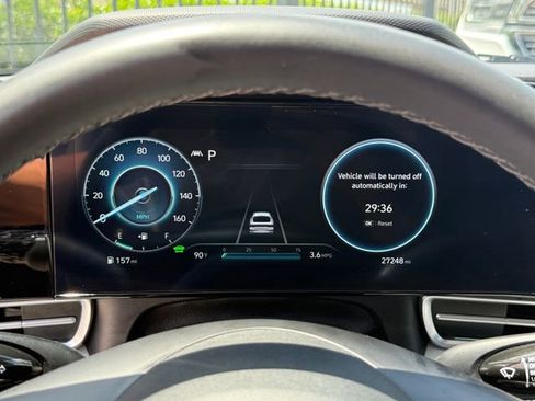 Used 2023 Hyundai Elantra Limited FWD image 14