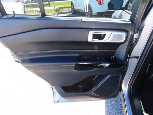 Used 2023 Ford Explorer ST w/ Equipment Group 401A image 21