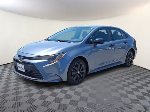 Used 2024 Toyota Corolla LE FWD image 3