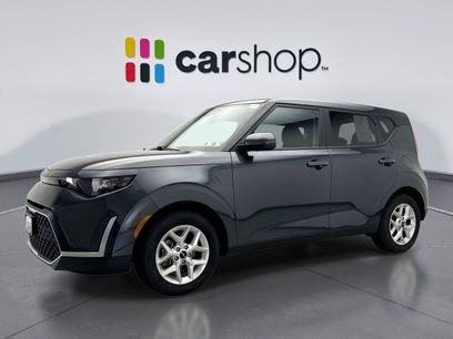 Used 2025 Kia Soul LX w/ LX Technology Package