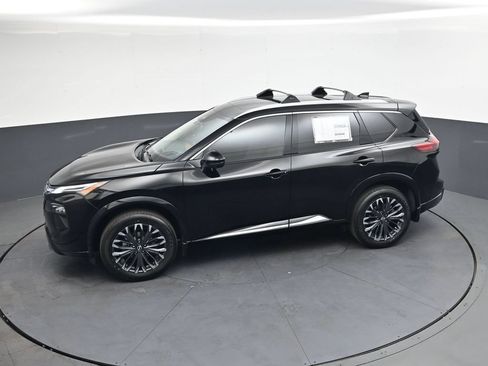Certified 2026 Nissan Rogue SV FWD image 39