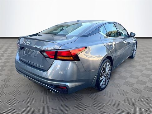 New 2025 Nissan Altima 2.5 SL image 7