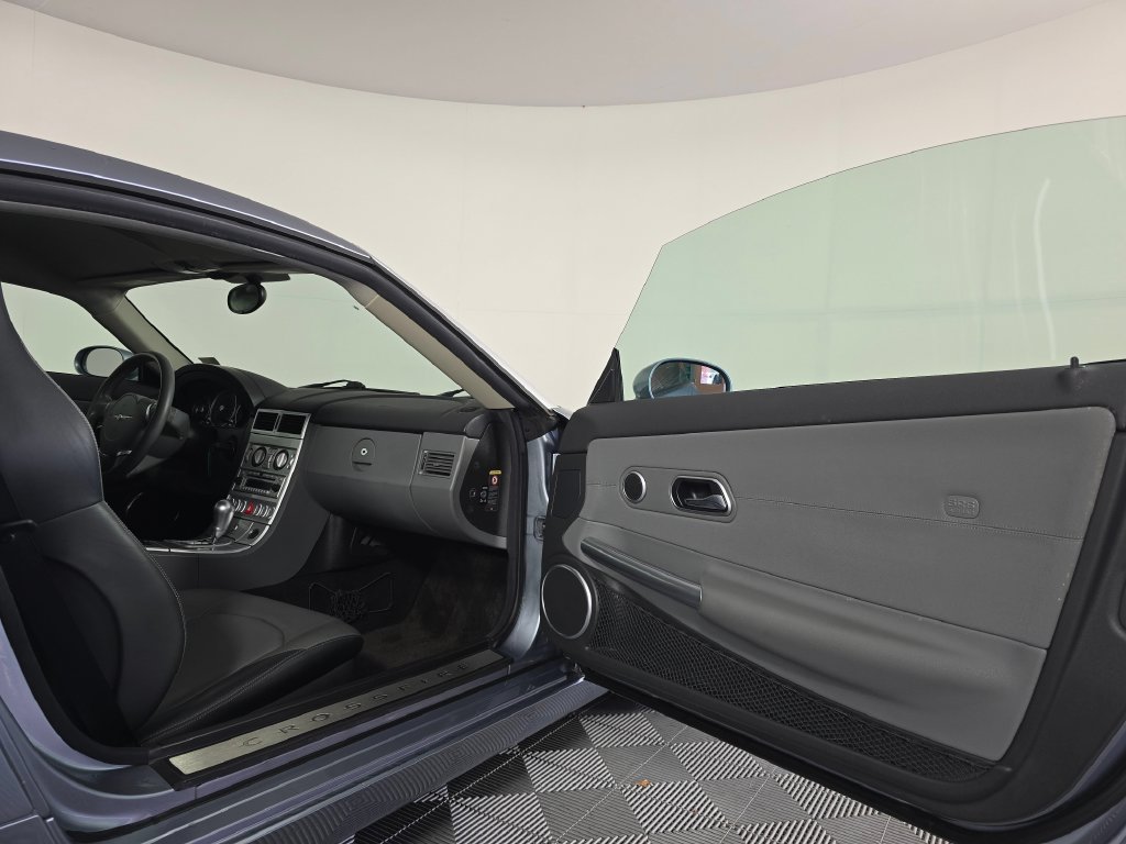 Used 2004 Chrysler Crossfire Coupe RWD image 11