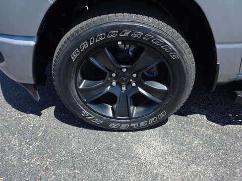 Used 2024 RAM 1500 Big Horn RWD image 11