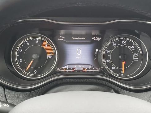 Used 2020 Jeep Cherokee Trailhawk w/ Cold Weather Group AWD/4WD image 27