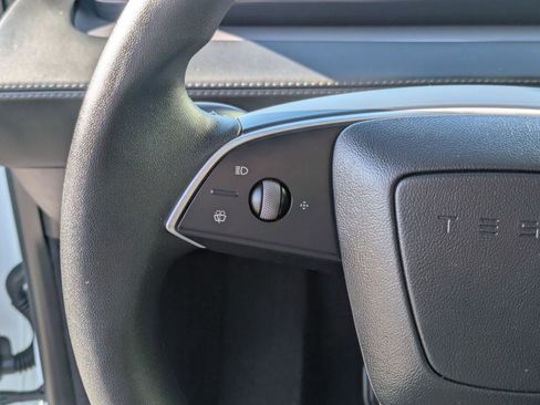 Used 2026 Tesla Model Y Long Range AWD/4WD image 19