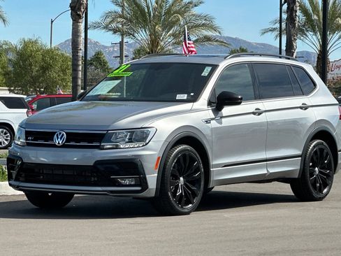 Used 2021 Volkswagen Tiguan SE R-Line FWD image 8
