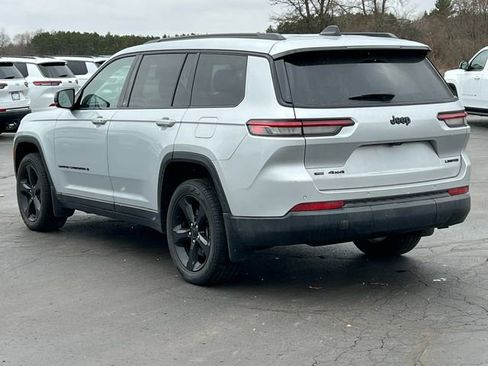 Used 2023 Jeep Grand Cherokee L Limited w/ Black Appearance Package AWD/4WD image 15