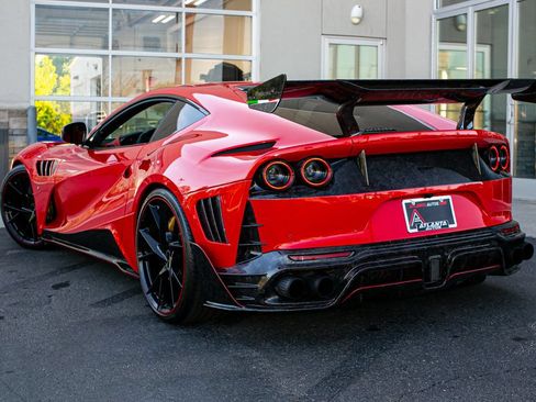 Used 2020 Ferrari 812 Superfast RWD image 71