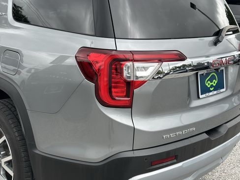 Certified 2023 GMC Acadia SLT AWD/4WD image 9
