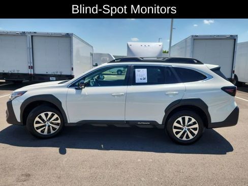 Used 2025 Subaru Outback Premium AWD/4WD image 4