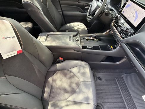 Used 2026 Toyota Grand Highlander AWD Hybrid image 43